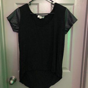 Nicki Minaj short sleeve